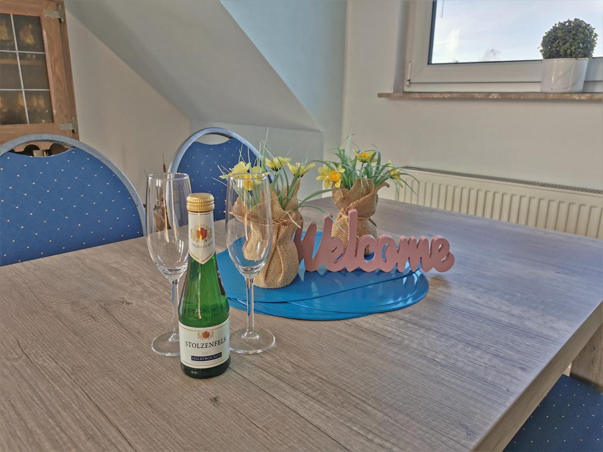 Thiessen - Ferienwohnung Mit Sonnigem Balkon Silberstedt Luaran gambar
